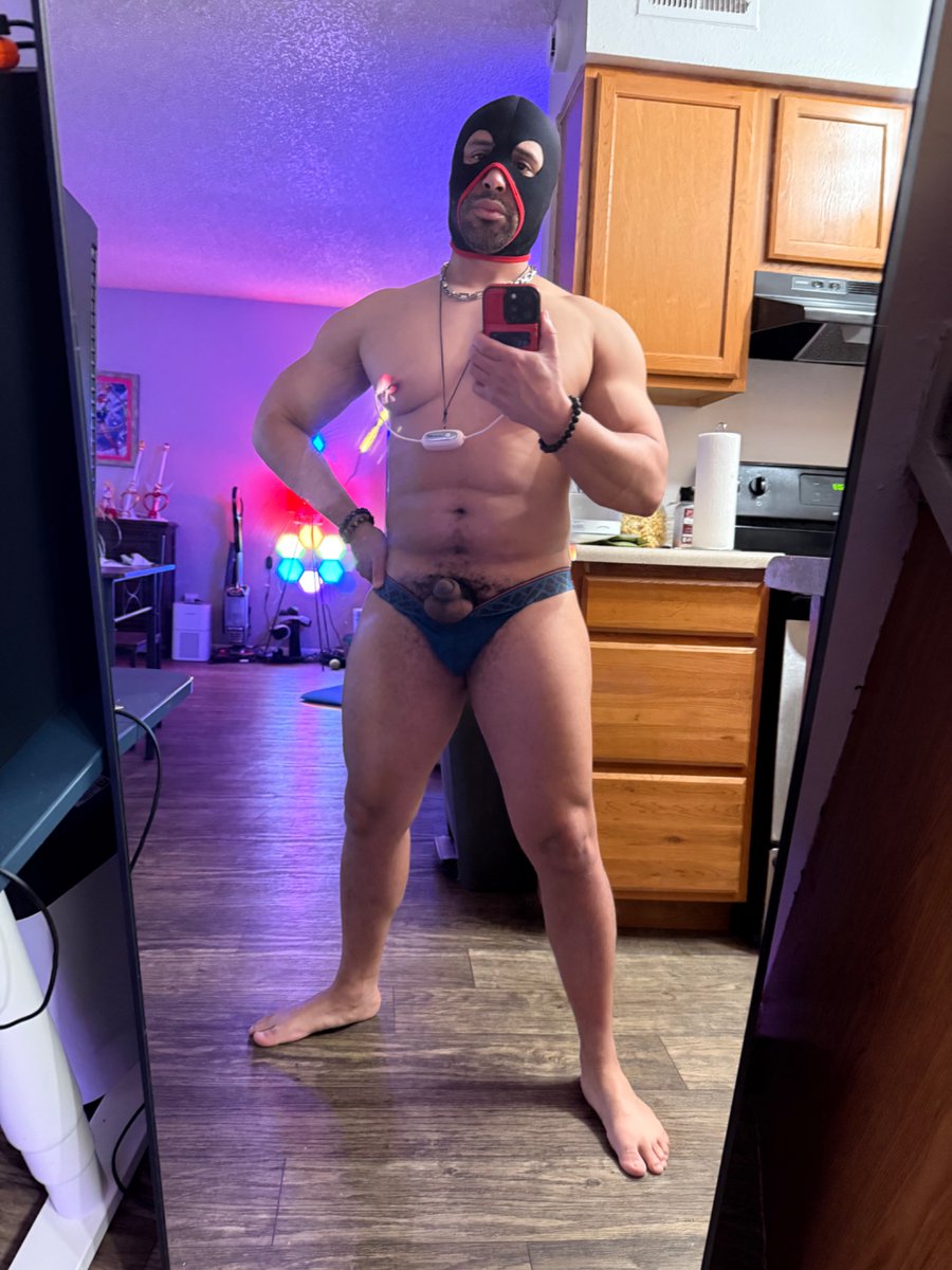 Drone_997's tweet photo. I am LIVE right now! Go to my page and click the "JOIN ME LIVE" button! https://t.co/j2g9f1svAB https://t.co/ZHrzyJ6uya
