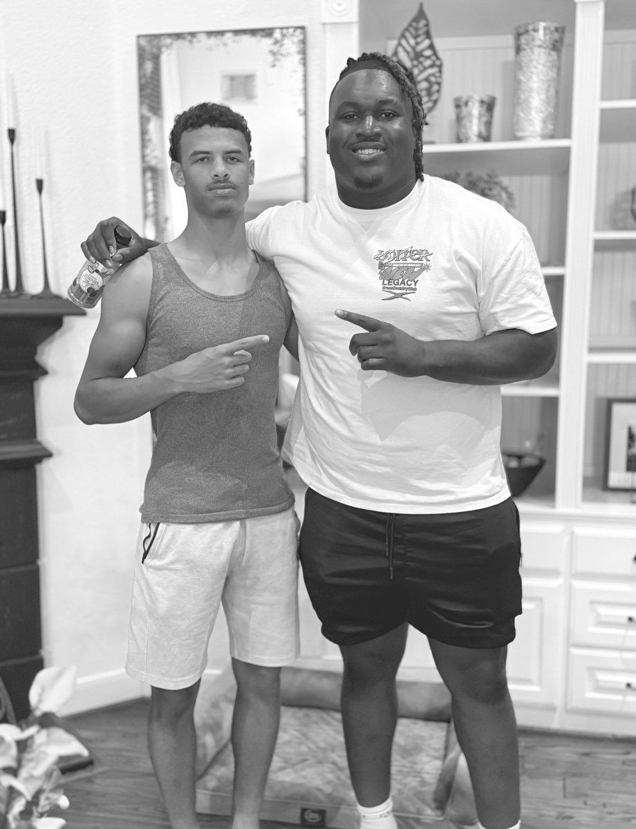 Isaiah Rasheed 2027 QB (@rocketrasheed) on Twitter photo big bro <a href="/KamDewberry/">KAM DEWBERRY ✞</a> stopped by the crib and gave me some great advice and also laced me up about the politics of both high school and college football. go ball out at Alabama bro‼️ 💪🏾 big bro <a href="/KamDewberry/">KAM DEWBERRY ✞</a> stopped by the crib and gave me some great advice and also laced me up about the politics of both high school and college football. go ball out at Alabama bro‼️ 💪🏾