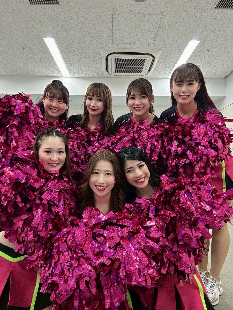 ZeekstarCheer's tweet photo. こんにちは���KANAです！

5/6のホーム戦ではたくさんの声援をありがとうございました❤️‍🔥
ホーム戦もいよいよ残り1試合！
5/25アリーナ立川立飛でお待ちしています！
一緒に最後まで熱く応援しましょう✨

※チケットは完売しました。ありがとうございます。

#ジークスター東京
#チア
#ハンドボール https://t.co/FqCln6Ccpy