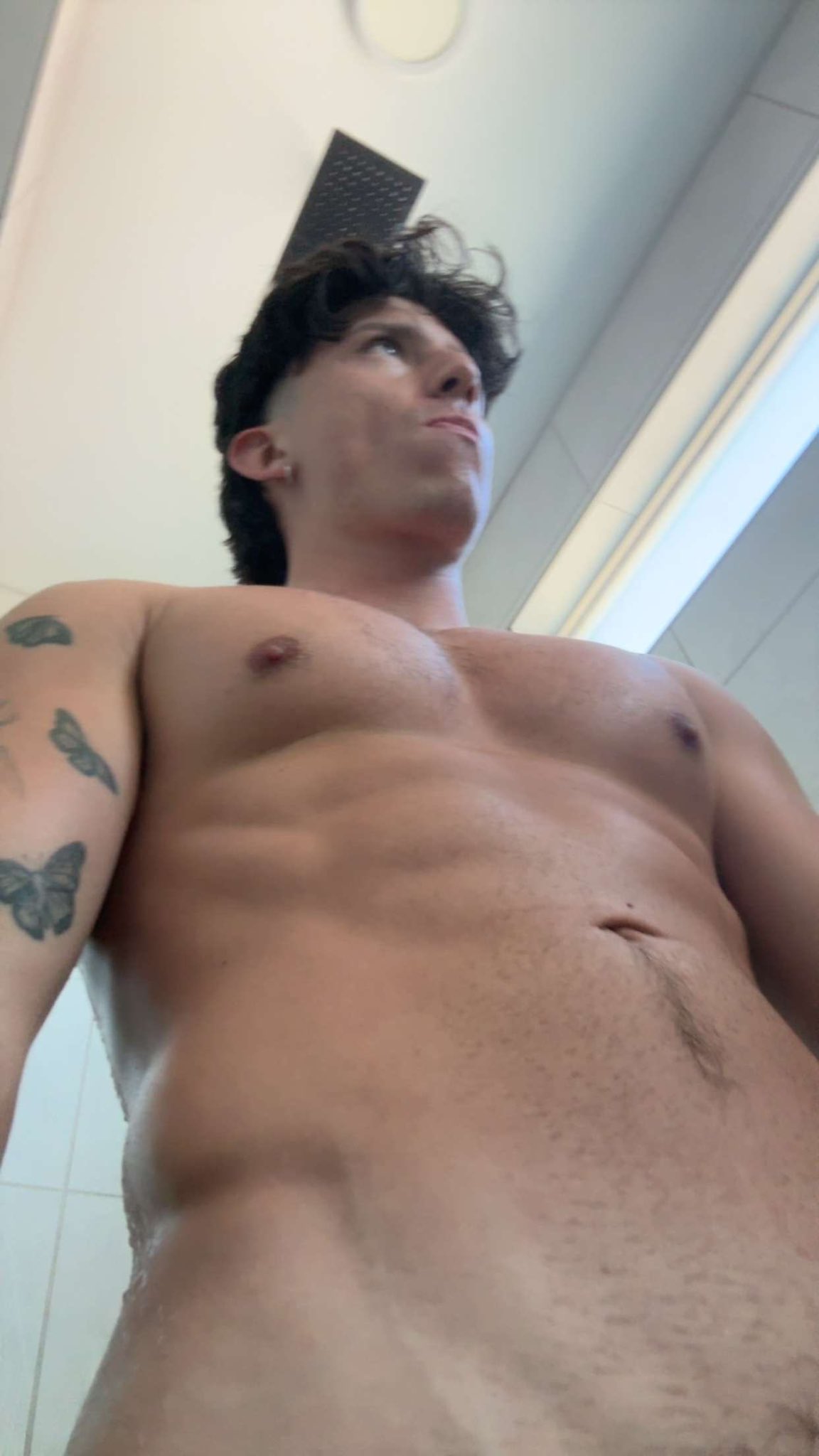 Tony Lopez on X: Come join this shower t.cooXvDWuZ2G6  X