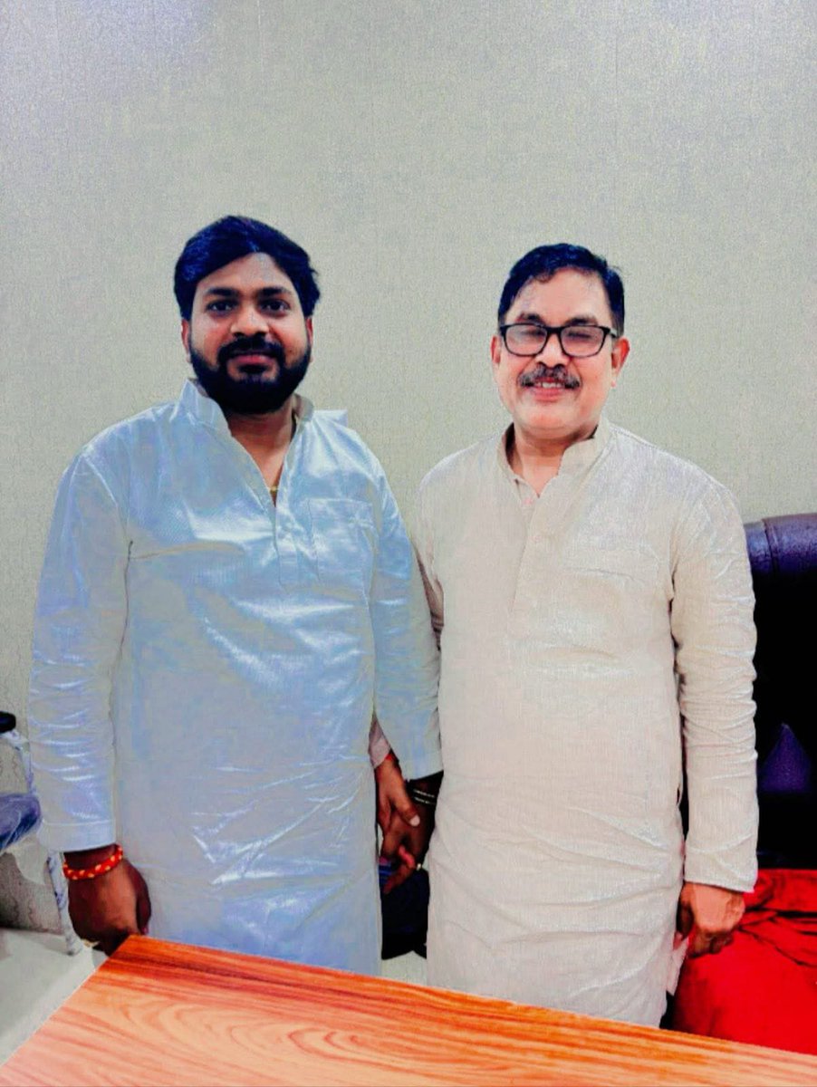 विधान सभा मडियाहूं के लोकप्रिय विधायक आदरणीय डॉ आर के पटेल जी आपको जन्मदिन की हार्दिक बधाई एवं शुभकामनाएं 💐💐
<a href="/DrRkPatelMLA/">Dr. R.K. Patel</a> <a href="/ApnaDalOfficial/">Apna Dal (S)</a>
