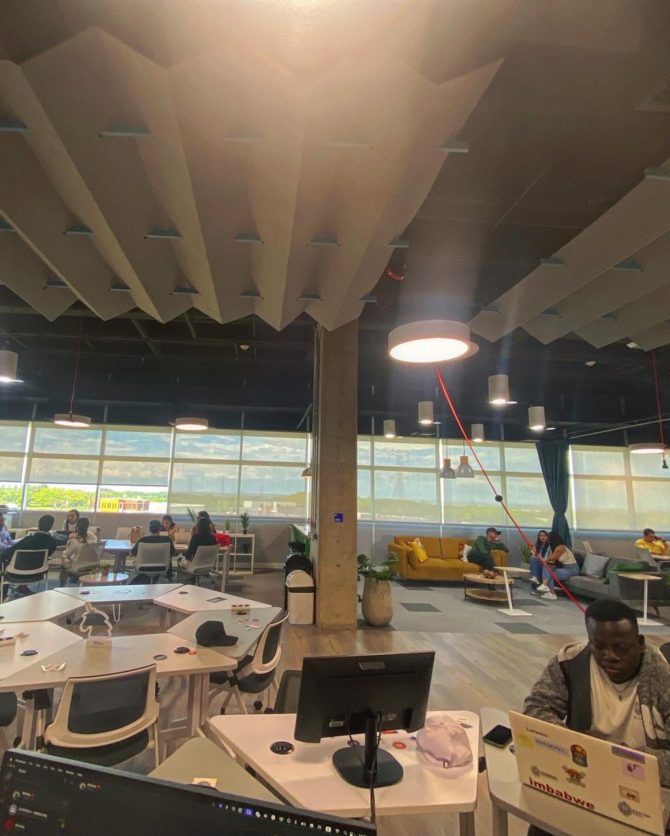 Mentores estuvieron a fuego este fin de semana en NIDO <a href="/ZonamericaCO/">Zonamerica Colombia</a> en una hacksession para apoyar a builders en sus proyectos del <a href="/base/">Base</a> batches global 🔥