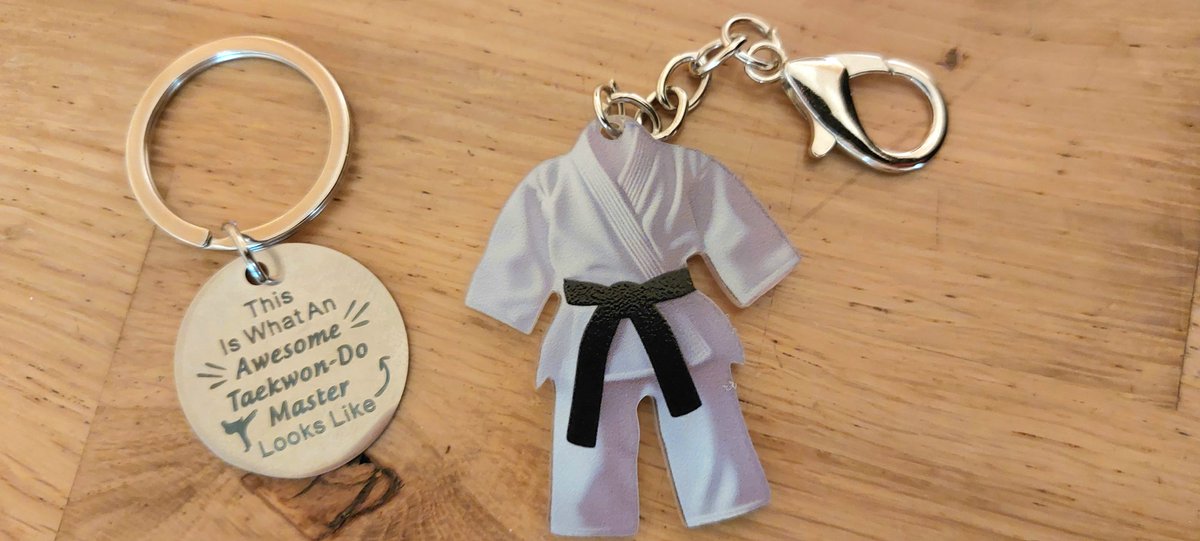 What a lovely gift from two of our students from my Taekwon-Do classes. Thank you girls 👊