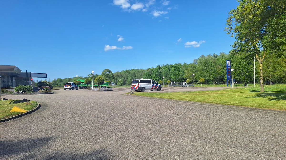 Arrestatieteam rijdt voortvluchtige man in Kollum klem