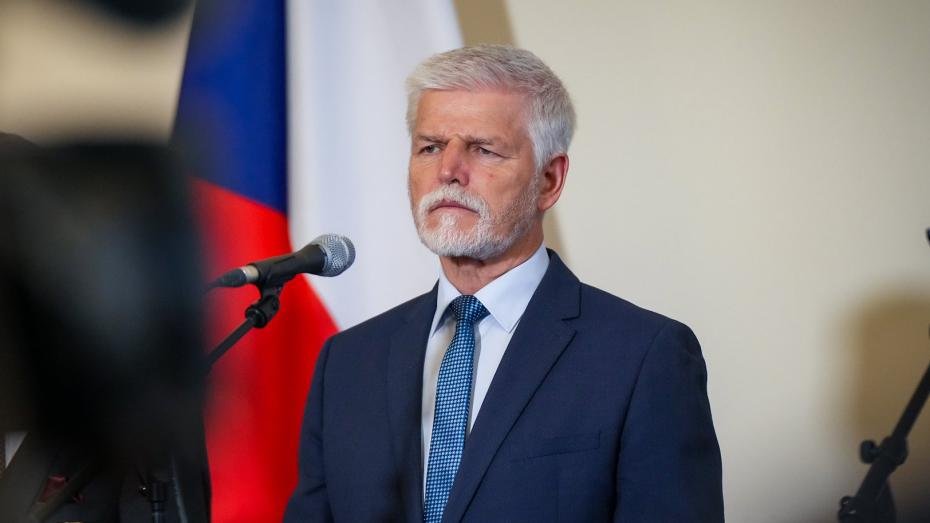 Konec září, nebo první říjnový víkend. To jsou termíny, na které by prezident Petr Pavel mohl vyhlásit volby do Poslanecké sněmovny. Kromě toho, že se lidé dozvědí, kdy půjdou k urnám, je tento krok důležitý i pro politické strany.

 publico.cz/politika/prezi…