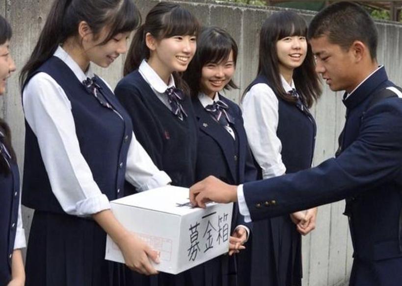 GroundWorkET's tweet image. まさかのパンダ先輩SSRとか…ないかw 【 ファンパレ1ꓸ5周年キャラ予想 】