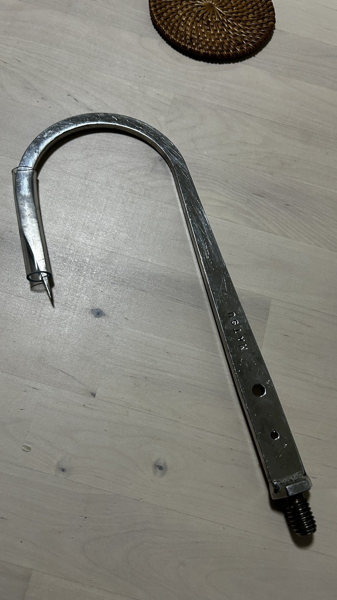 虎徹の鞘が無くなったのでチューブ買ってきて今頭抱えてます…。