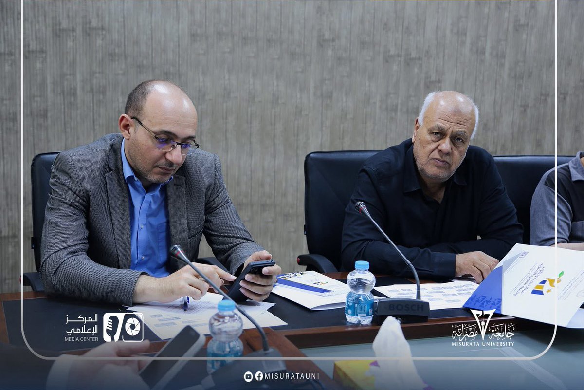 عقدت اللجنة العلمية التدريبية بمركز التدريب بجامعة مصراتة اجتماعها الأول برئاسة أ.د. محمد الدنفور، وبحضور د. فتحي التريكي.
تمت مناقشة تحديث لائحة التدريب، والخطة التدريبية لمايو ويونيو، والدبلومات المهنية المستقبلية.
#جامعة_مصراتة #تدريب_وتطوير #التعليم_الجامعي #الموارد_البشرية