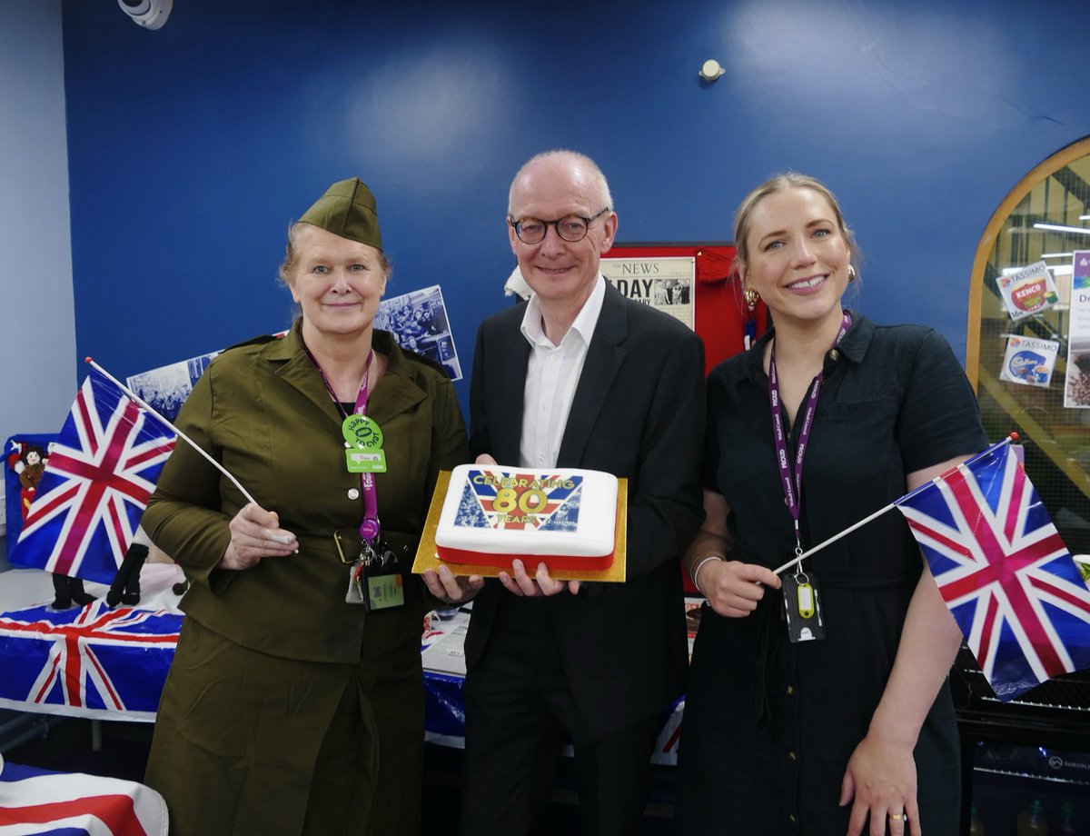 patmcfaddenmp's tweet image. VE Day anniversary celebrations all round the constituency at the weekend. Darlaston, Willenhall, Bilston and more.
Thank you to all the organisers who worked to commemorate this crucial moment in our history.