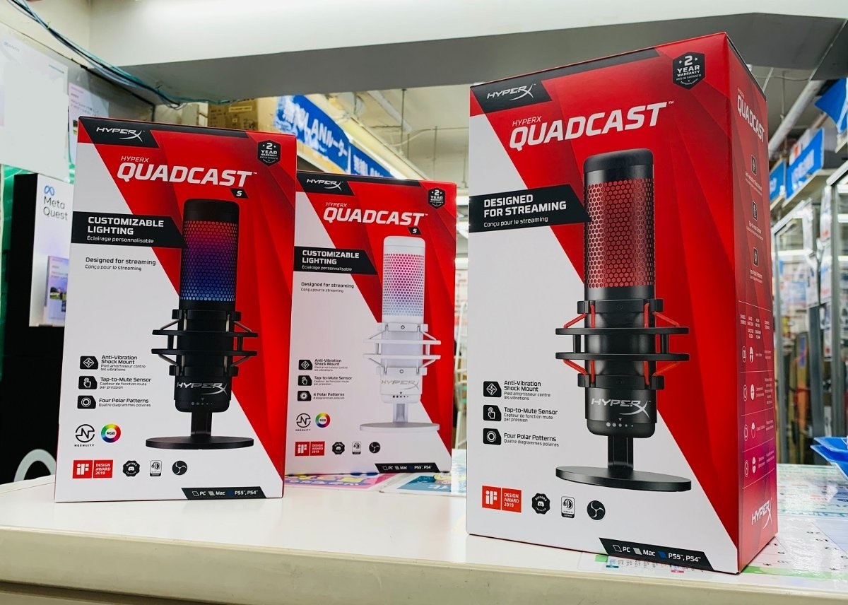 TSUKUMO_HONTEN's tweet image. 【本店Ⅱ2F】
配信用途に人気のマイク🎙️

#HyperX 製
『QuadCast各種』
当フロアにてご用意あります

USBコンデンサーマイク
QuadCast
税込16,500円

鮮やかなRGBライティング＆ダイナミックエフェクト
QuadCast S
税込21,300円

人気の白色モデル
QuadCast S White
税込21,300円