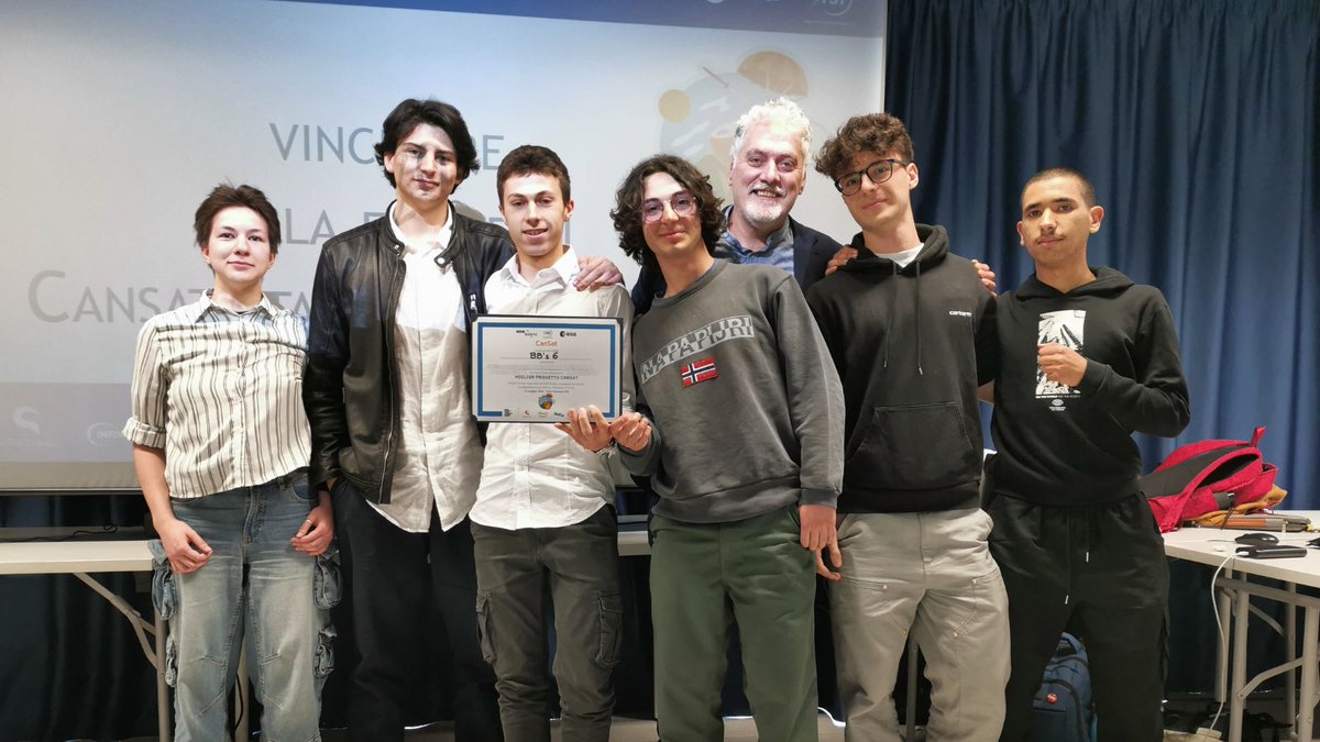 🏅 #CanSat: BB's 6 vince la finale nazionale 2024/2025! 

È un’iniziativa di <a href="/EseroIT/">Esero Italia</a>  in collaborazione con <a href="/esa/">European Space Agency</a> e <a href="/ASI_spazio/">Agenzia Spaziale ITA</a>. 

Membri della giuria: <a href="/INAF_OATo/">INAF Osservatorio Astrofisico di Torino</a>, <a href="/inafoasbo/">INAF OAS Bologna</a> e <a href="/ALTECSpace/">ALTEC</a>. 

#CanSat2025 #CanSatItalia #CanSatItaly #EseroItalia #ASI #ESA