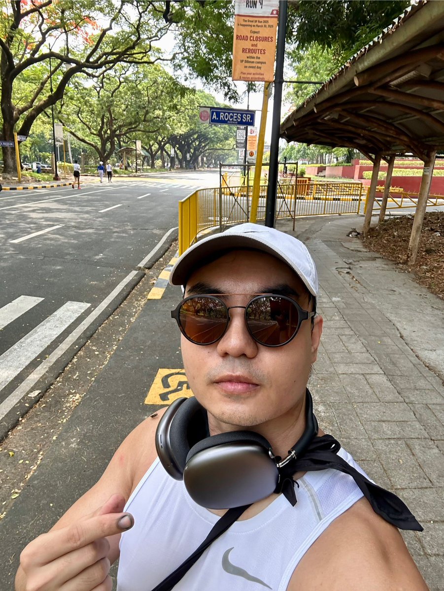 celonotdeadyet's tweet photo. Went back to QC to vote https://t.co/dr1NqQFbyV