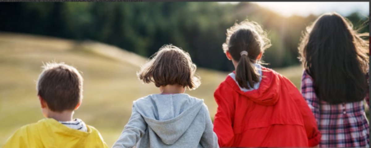 Lineamadrid's tweet image. Favoreciendo la conciliación familiar en periodos no lectivos... 👦
«#Campamentos de verano 2025» en los Distritos de @Madrid 👉 bit.ly/3H5HIvi
#Educación #Conciliar