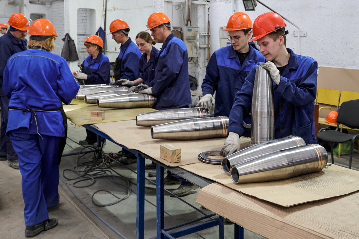 Российский военный бюджет: пределы устойчивости
<a href="/Vladi_Moscou/">Vladislav Inozemtsev</a> о способности российской экономики поддерживать текущий уровень военных расходов в ближайшие 12−18 месяцев
ridl.io/ru/rossijskij-…