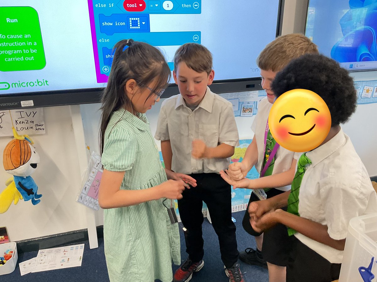 lindenrdbeech's tweet photo. Our coding unit in computing is using microbits. We learnt how to code to play the game, โrock,paper,scissors.โ
#Lindencomputing #Lindenlearning ๐ฉโ๐ป๐ฅ๏ธโจ๏ธ๐ป๐พ #LindenRoadAcademyBeech https://t.co/It1gCRESii