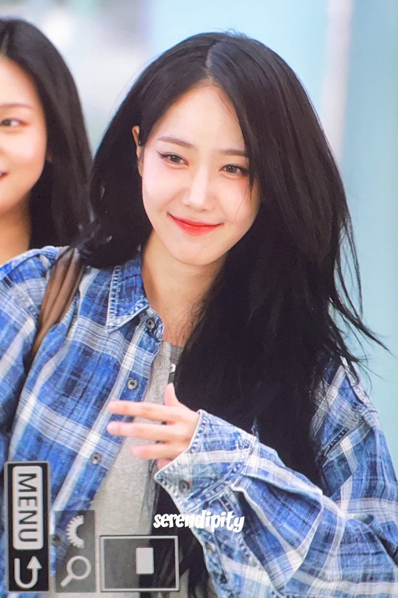 serendipity_603's tweet photo. 250512 프리뷰
#비비지 #VIVIZ #신비 #SINB https://t.co/SJrycj8mq5