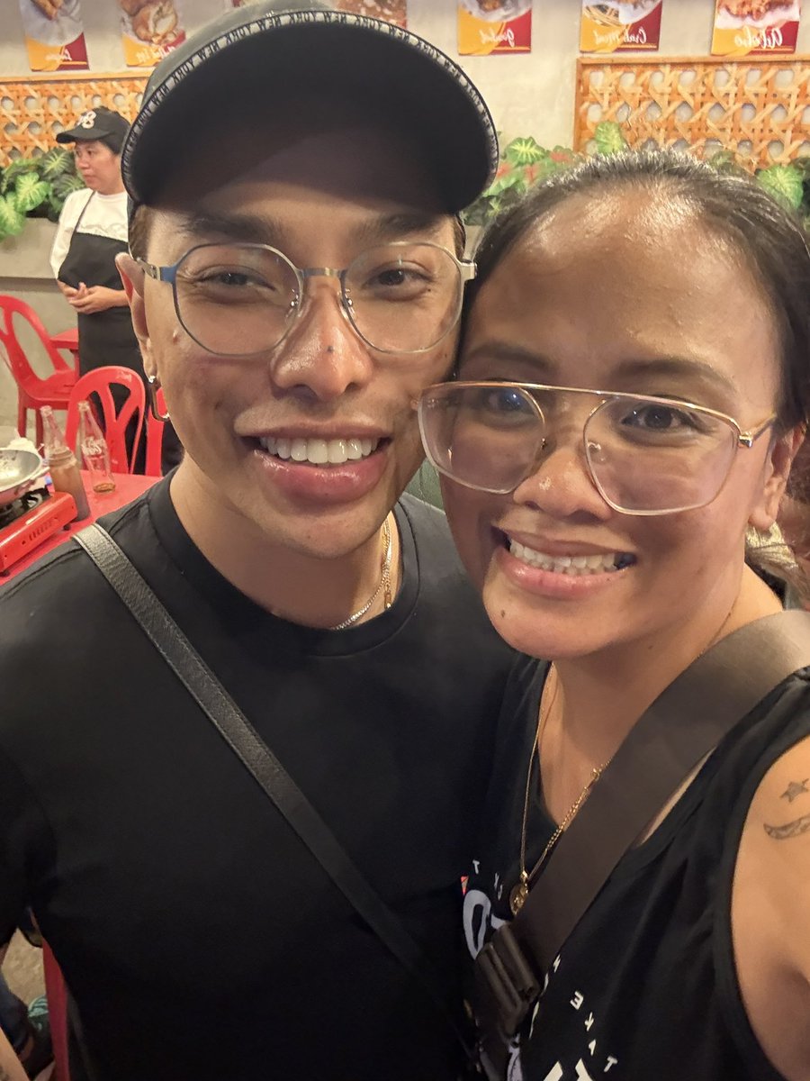 iamMitziMitz's tweet photo. Dear Ms @eva_lequeen, forever akong thankful at grateful maging part ng team mo. Never in my wildest dream matupad ang dream kong working behind the cameras and shows. My masscomm heart is really screaming sa sobrang saya. 😭 Grad-waiting na soon! 🫶🤞🏻

CBU Loves now CBU Branch! https://t.co/YjfM53ToXL