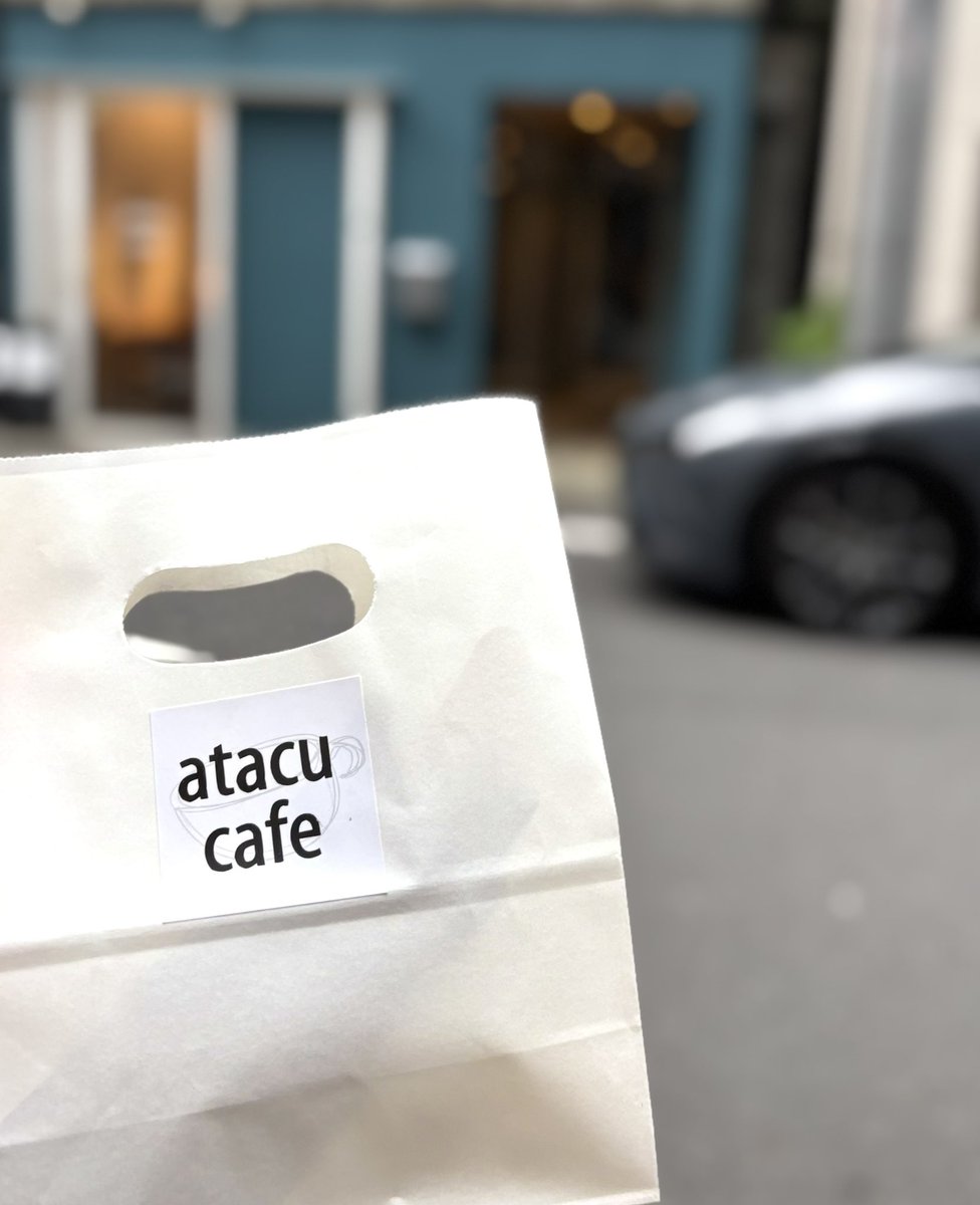 sake_kakishima's tweet photo. 🍮 #神保町スイーツ 🍮
#神保町カフェ #atacucafe
「プリン」
今日のおやつはシンプルなプリン。
美味しくて美味しくて何個でも食べられちゃいそう🤤💞
共栄堂さんからあたくカフェさんへ向かう途中、観光バスから降りてきた外国人さんたちはこちらのお店へ🚌
#神保町 #神保町おやつ https://t.co/4Jn6XxkgI3