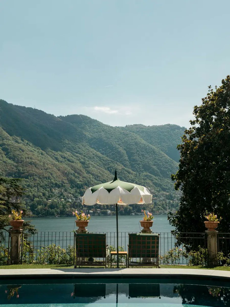 Unlike some of Como’s more opulent five-star offerings, Passalacqua is all about intimate, discreet luxury in  stylish surroundings. With its 24 accommodations spread over three buildings, it feels like visiting effortlessly glamorous friends mansion:  bit.ly/42ABY2b