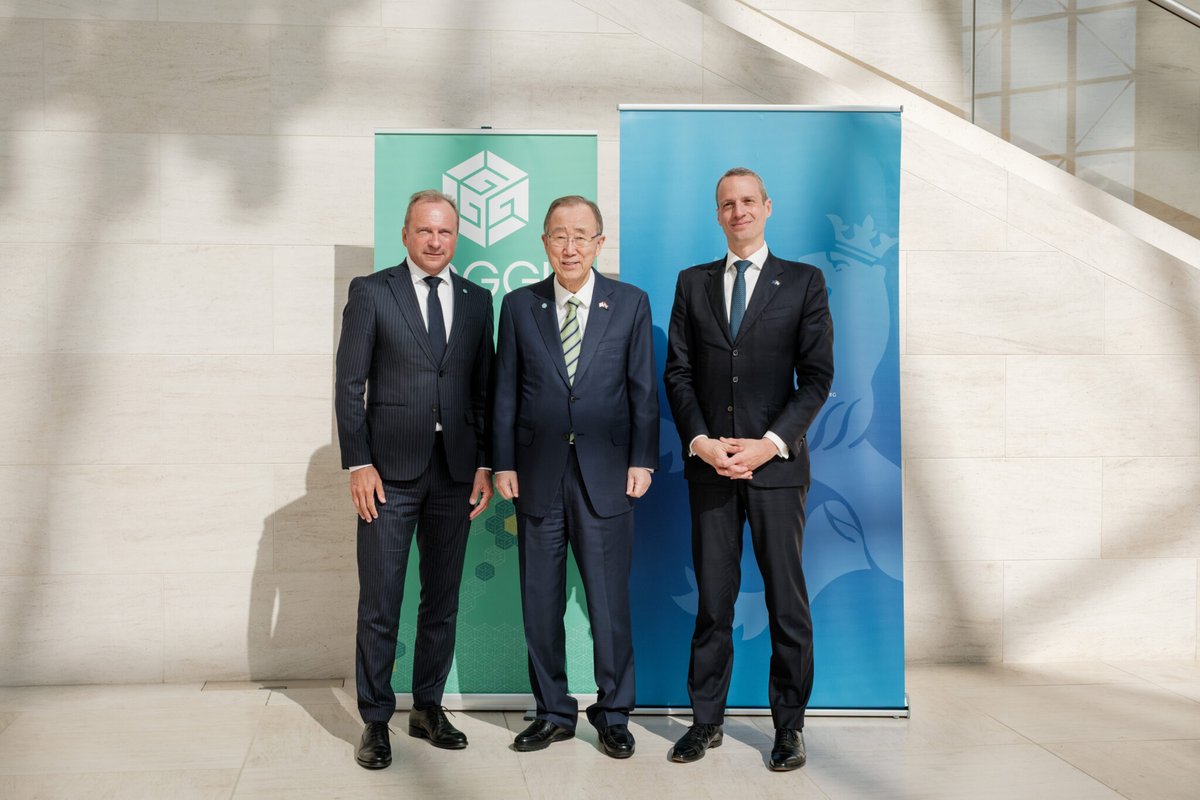 <a href="/gggi_hq/">GGGI</a> est heureux de compter le Luxembourg 🇱🇺 comme 51e État membre. 🇱🇺 a été accueilli au cours d'une cérémonie présidée par S.E. Ban Ki-moon. 

Son adhésion permettra un bond en finance verte et des partenariats avec les pays en développement parmi les membres de GGGI. 
🎉🇱🇺