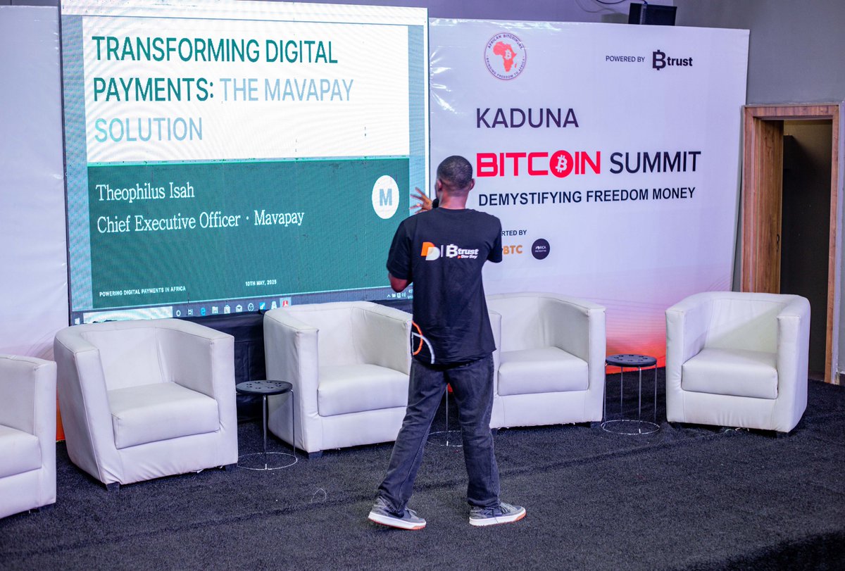 afribitcoiners's tweet photo. What Mava cannot pay does not exist!

That was the energy in the sixth session of the Kaduna Bitcoin Summit powered by @btrustteam, led by none other than @Extheo , CEO of @mavapay and @Mavapay_Money.

Theophilus gave an incredible session, breaking down the power behind Mavapay; a seamless solution enabling fast, cross-border Bitcoin payments. After laying the foundation, he wowed the crowd with a live demo.
 
Mavapay can now also send money from Nigeria to South Africa in seconds!

And just when we thought we’d seen it all, he teased major news on the horizon, but only those of us at the summit got the gist.🤭

This electrifying session was made possible thanks to the trust and support of @btrustteam, @ipayBTCapp, and @FreeRoutingAf, who continue to champion African-led Bitcoin innovation.