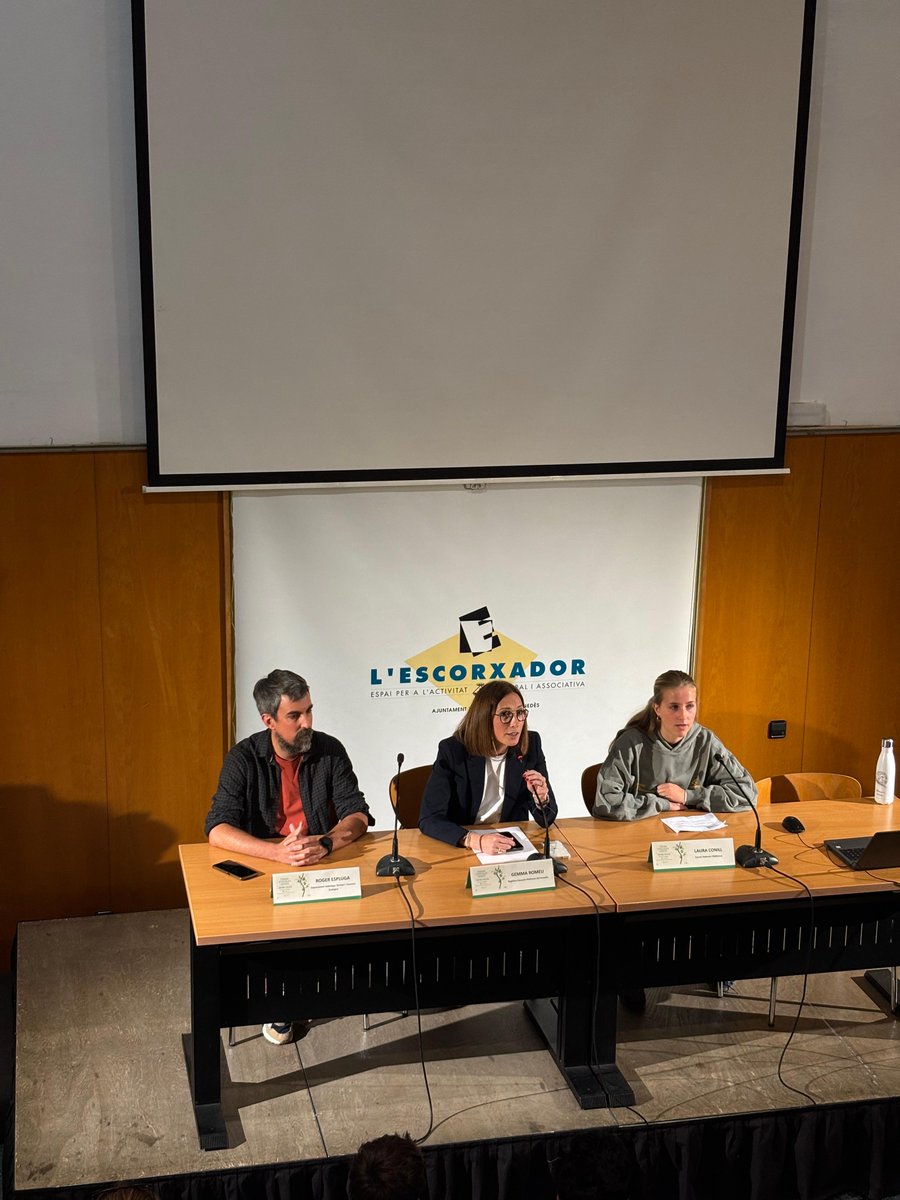 Ajuntament de Vilafranca del Penedès (@vilafrancaaj) on Twitter photo 🏫💚#Vilafranca acull el Fòrum <a href="/escolesverdes/">escolesverdes</a> Garraf i Alt Penedès
♻️A Vilafranca 4 centres compten amb el distintiu Escola Verda: l’escola <a href="/masiperera/">Escola Mas i Perera</a>, l’escola <a href="/VedrunaVila/">Vedruna Vilafranca</a>, l’escola Delta-Espiga i <a href="/ins_alt/">Ins Alt Penedès</a> Penedès.
➕info: vlf.cat/escolesverdes0…
#capitaldelvi 🏫💚#Vilafranca acull el Fòrum <a href="/escolesverdes/">escolesverdes</a> Garraf i Alt Penedès
♻️A Vilafranca 4 centres compten amb el distintiu Escola Verda: l’escola <a href="/masiperera/">Escola Mas i Perera</a>, l’escola <a href="/VedrunaVila/">Vedruna Vilafranca</a>, l’escola Delta-Espiga i <a href="/ins_alt/">Ins Alt Penedès</a> Penedès.
➕info: vlf.cat/escolesverdes0…
#capitaldelvi