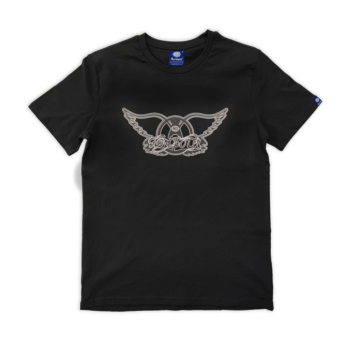☀️ Summer’s here, time to switch up the look! Nothing beats a fresh Aero wings t-shirt for those long, hot days. Grab yours and rep the movement: aerosoul.co.uk 🔥 #JunglistVibes #SummerFlex