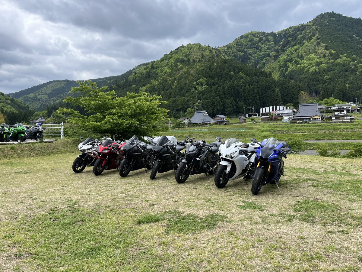lol__r7's tweet photo. バイク女子最高ですわ☝️☝️☝️ https://t.co/VTYr5fo6DO