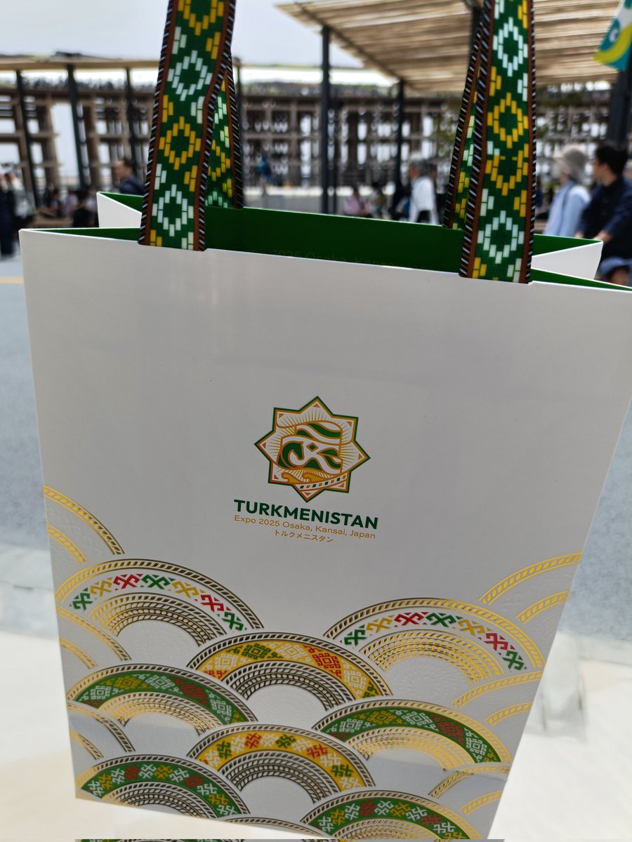 チェコパビリオン公式ピン（非売品） 2025年最新】大阪万博 非売品の人気アイテム - メルカリ