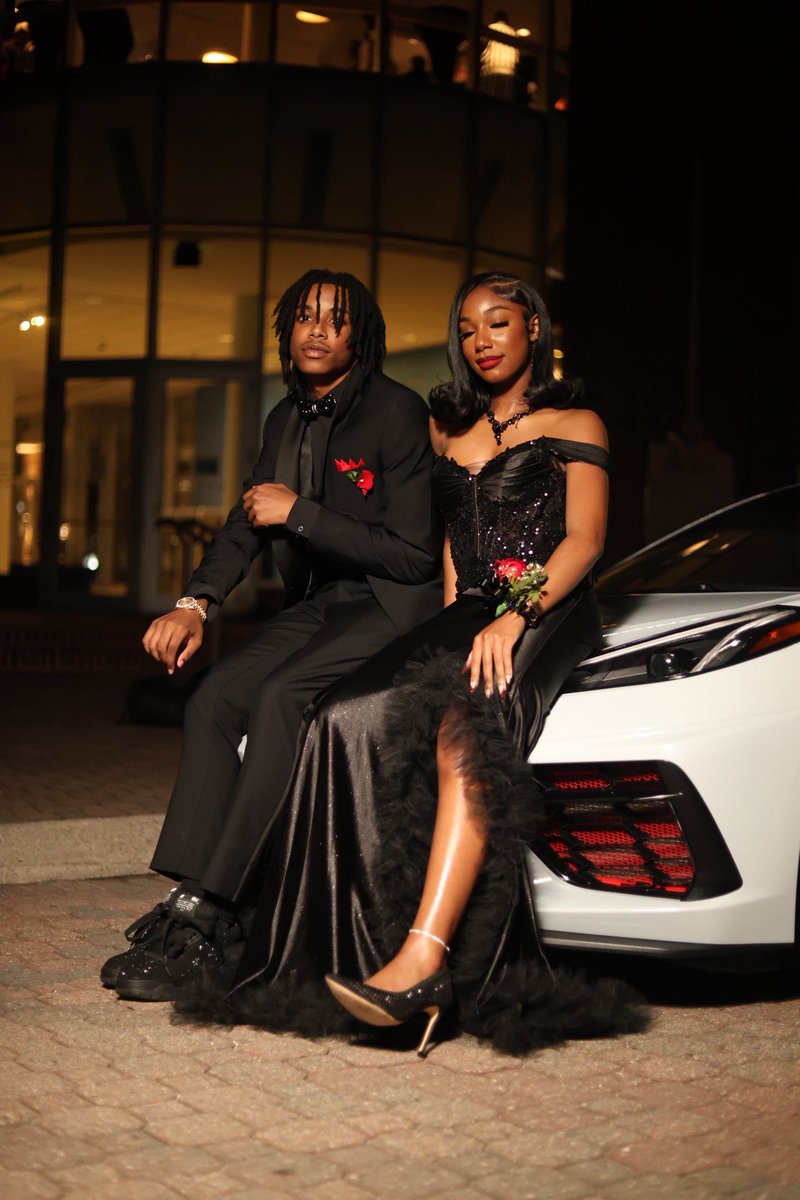 layaaabaee's tweet image. i’m stilllll in awe bout my prommmm