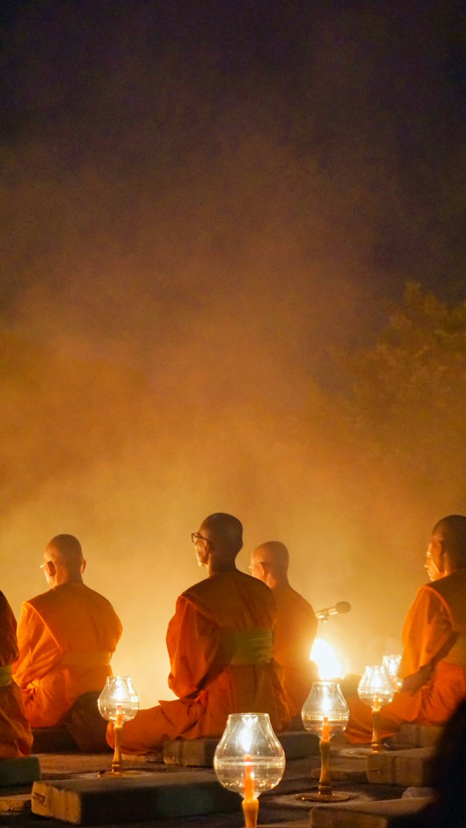 Selamat Hari Raya Waisak.

Semoga cahaya kebijaksanaan senantiasa menerangi jalan kita menuju kedamaian dan harmoni.

📷: Visual Karsa

#KitaNusantara #InterNusantara