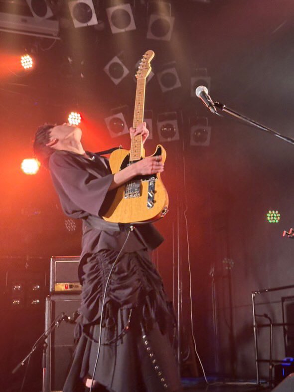 乗るしかない、このビッツホールに
新年度一発目のライブありがとうございました！
ここからまたライブや制作に力入れていくのでお楽しみに🔥🔥
次のライブは6/1 club SPOTです🎸
予定空けててください！さらなる進化を見逃すな！！