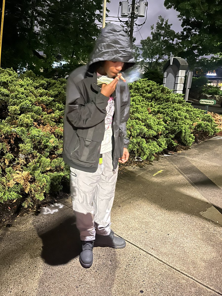 dopeheadfunds's tweet photo. like my pics on insta if yu fwm! ysbmot https://t.co/eUbgS6kmeH