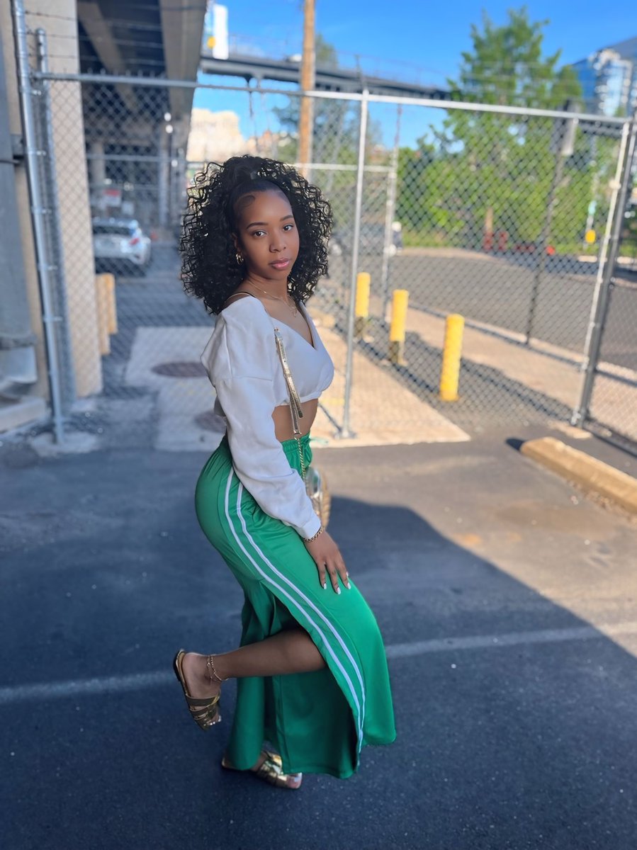 RBT____'s tweet photo. 💚✨ https://t.co/ymP2SCfY7I