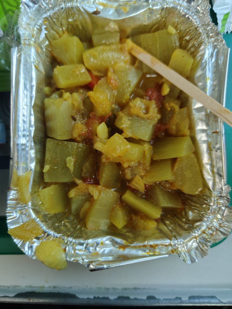 GaurSwapnil's tweet photo. Reserved Jain meal on my train journey from Ddun to Delhi , Vande Bharat express (Train no. 22458) just to know that the Jain meal contains 'onion'. 
On complaint informed, erroneously given meal for diabetics. 
Caution is a Myth!
@AshwiniVaishnaw
@RailwaySeva https://t.co/T5MDeEHk7l