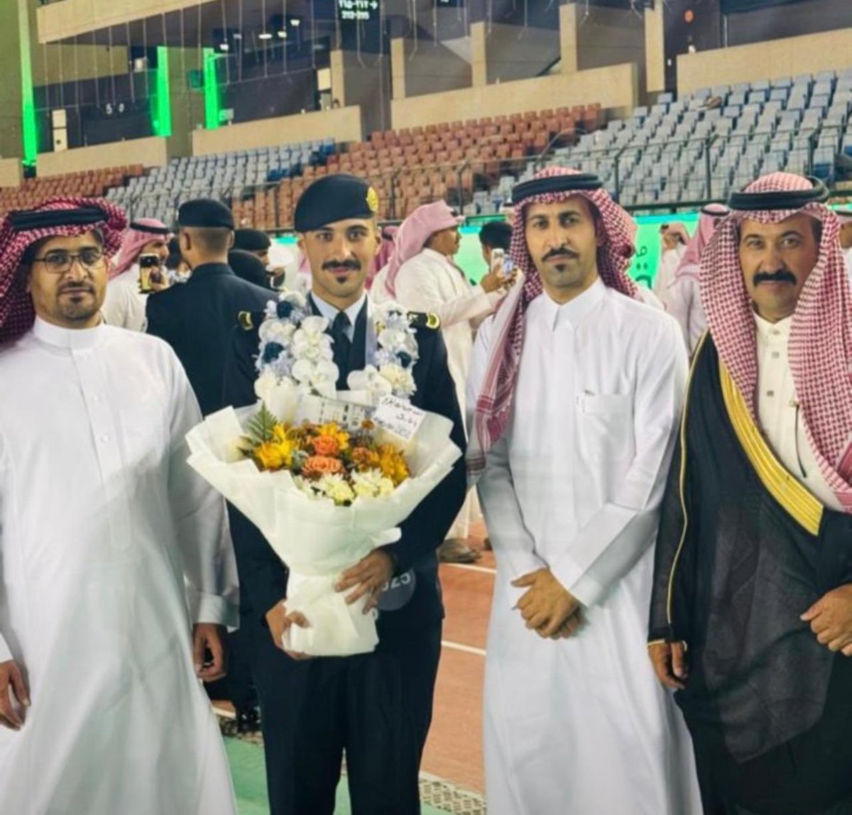 ———- تهنئة ومباركة —————
أجمل التهاني والتبريكات للملازم/ طارق ناصر مشعان الوريك #الجحيشي بمناسبة تخرجه من كلية الملك فهد الأمنية.
نفع الله به ووفقه لخدمة دينه ثم مليكه ووطنه.
#الجحيش #الاسلم #شمر #طي