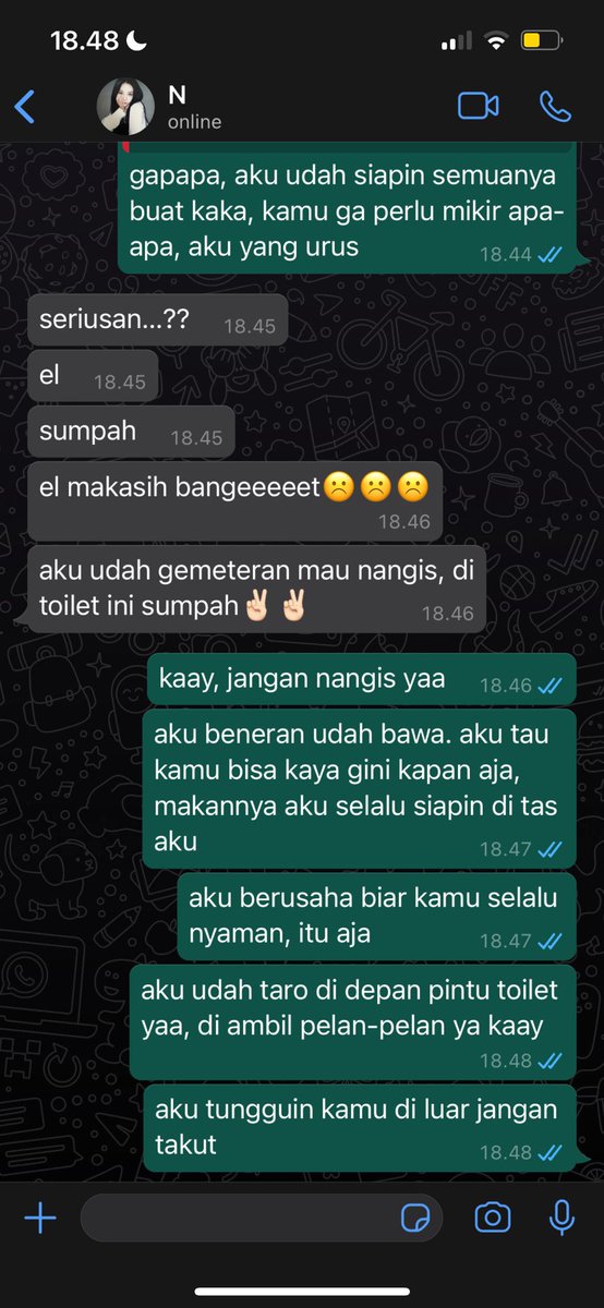 NaevaSera's tweet photo. ; in his bag, for me.

a mark lee x karina few tweets au https://t.co/zMbOj9SIkP