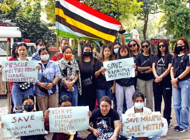 The tragic paradox of the #Meitei in India — brave souls defending our borders with pride, while innocent lives are lost in #Manipur at the hands of #Kuki narco-terrorists. One land, two battles — both for survival. #ManipurViolence #IndiaFirst
#IndiaPakistanWar 
Salute to the