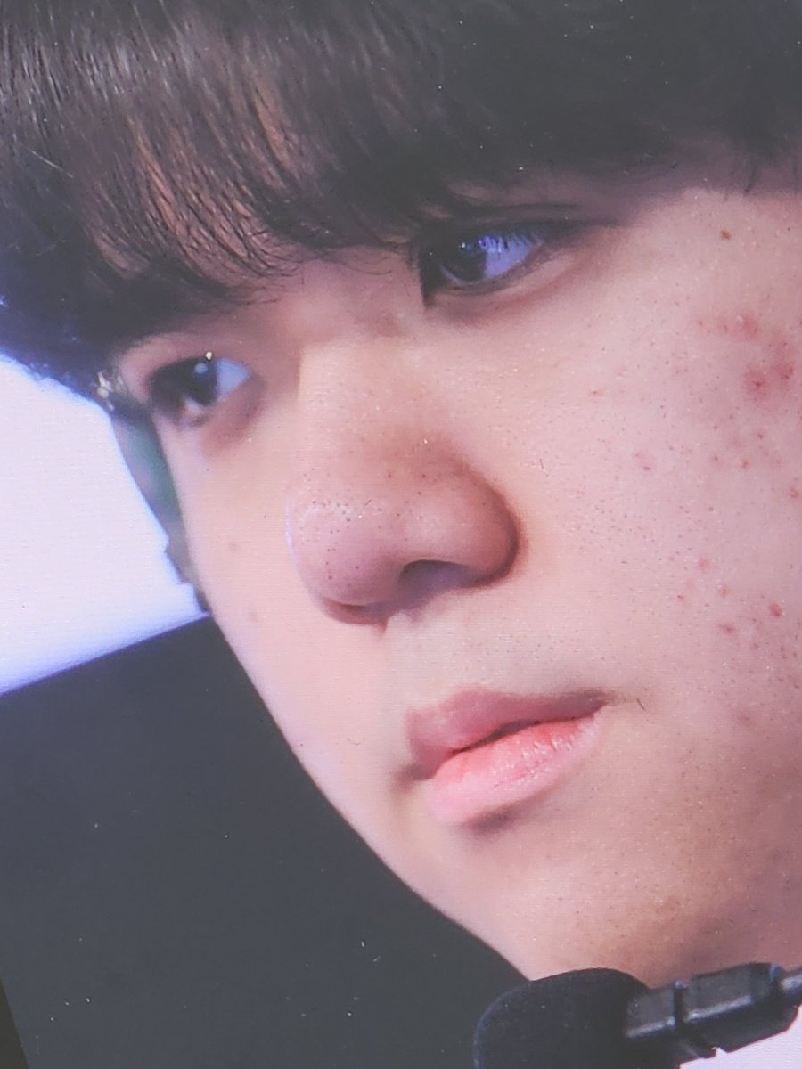 DN '풍연'이 눈을 크게 뜨면 
오늘의 LCK CL 시작합니다.