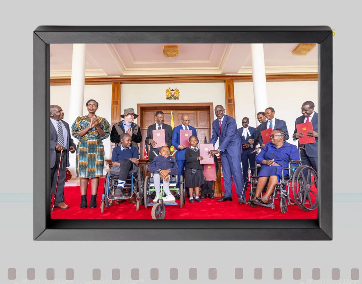 CrystalAsige's tweet image. The brand new Persons With Disabilities Act 2025 is here — and it’s a game changer. Here’s a breakdown of some of what it includes:

Caregivers of persons with disabilities will be eligible for tax exemptions to ease their financial burden.

The retirement age for employees with…