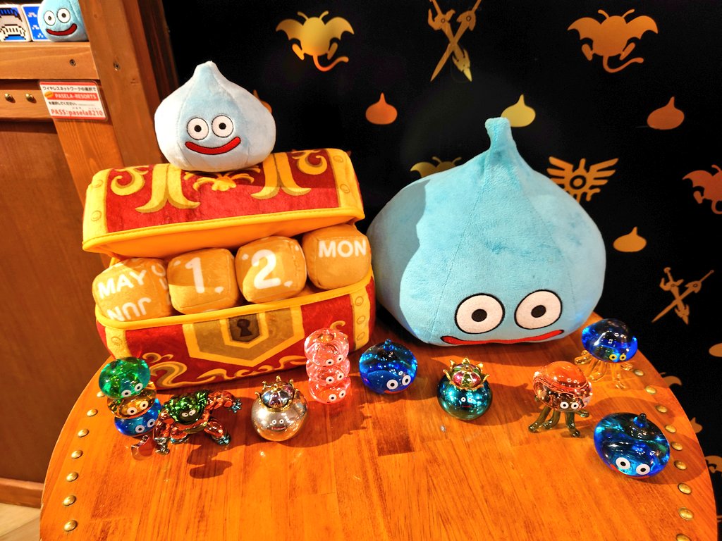 大きなメダルを受け取りに 今日はルイーダの酒場へ♪ 大きなメダル 2枚