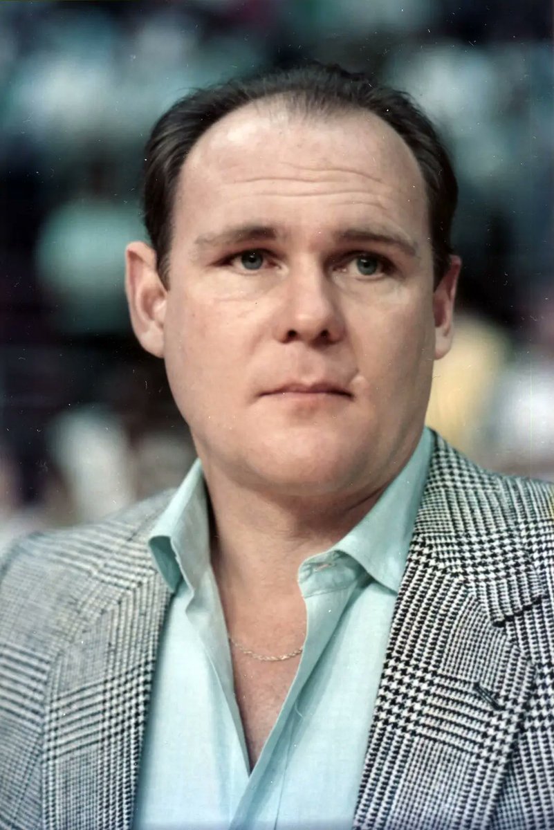 javibalmaseda1's tweet image. ➡️ Hoy cumple 7️⃣4️⃣ años un entrenador que es historia del baloncesto.
✅ ¿QUÉ RECUERDAS DE ÉL? Muchas gracias por vuestras respuestas. 
👉 Felicidades, @CoachKarl22
📷 Miguel Ángel Forniés.