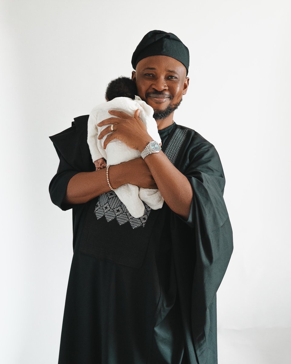 I am in awe.

Several weeks ago, I touched this God’s beautiful gift. I am still ensconced in the reverie. Left in awe of the blessing that is Baby J. Spring delivered our big bundle of God’s answer and graciousness. First time in my hands, I was in awe of the miracle of