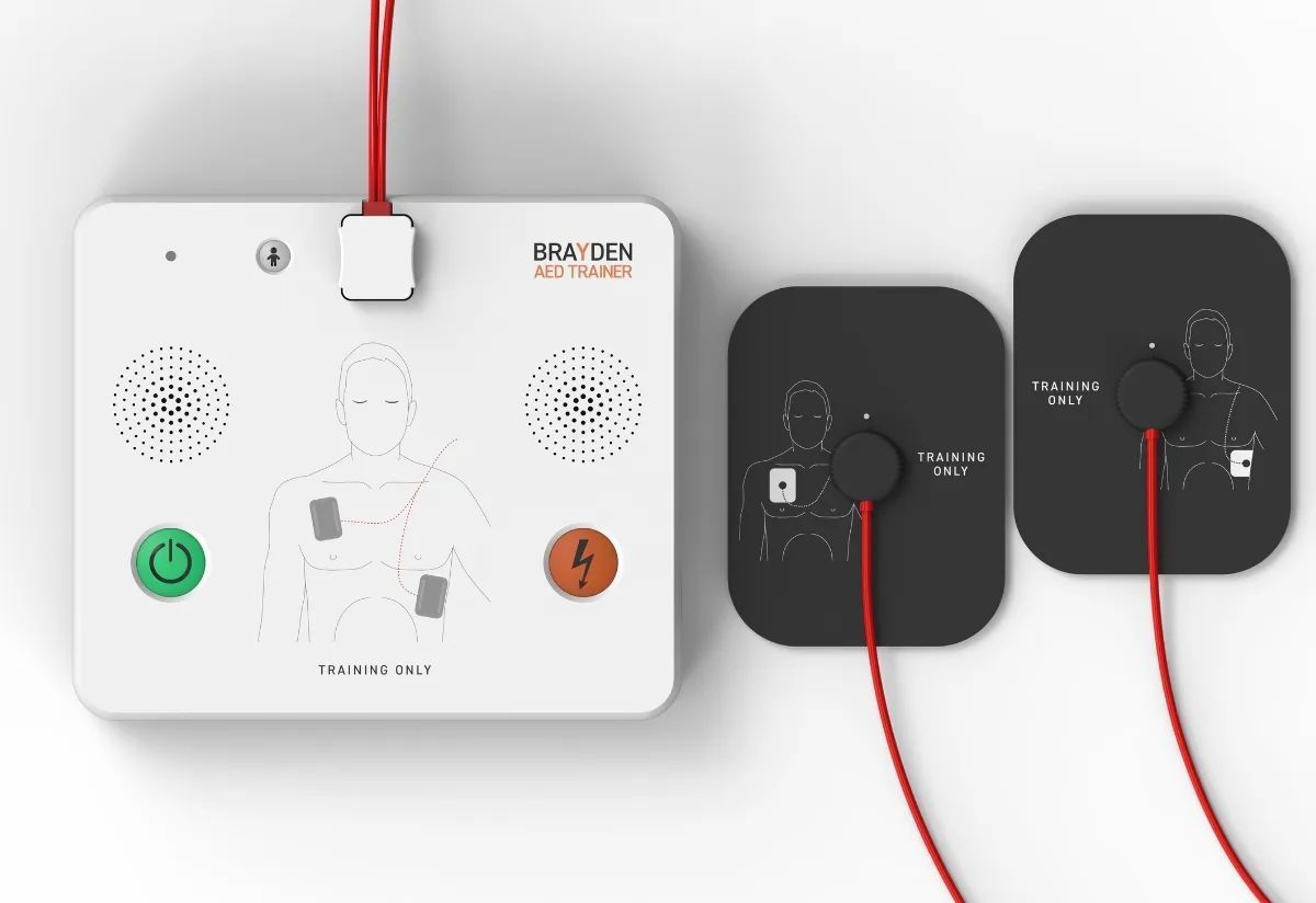 AED trainers can improve cardiac arrest response. A study demonstrated that responders who trained with them exhibited faster decision-making and shock delivery times.

Read more: innosonian.global/news/how-do-ae…

#BLS #AEDTrainer #AED #CardiacArrest