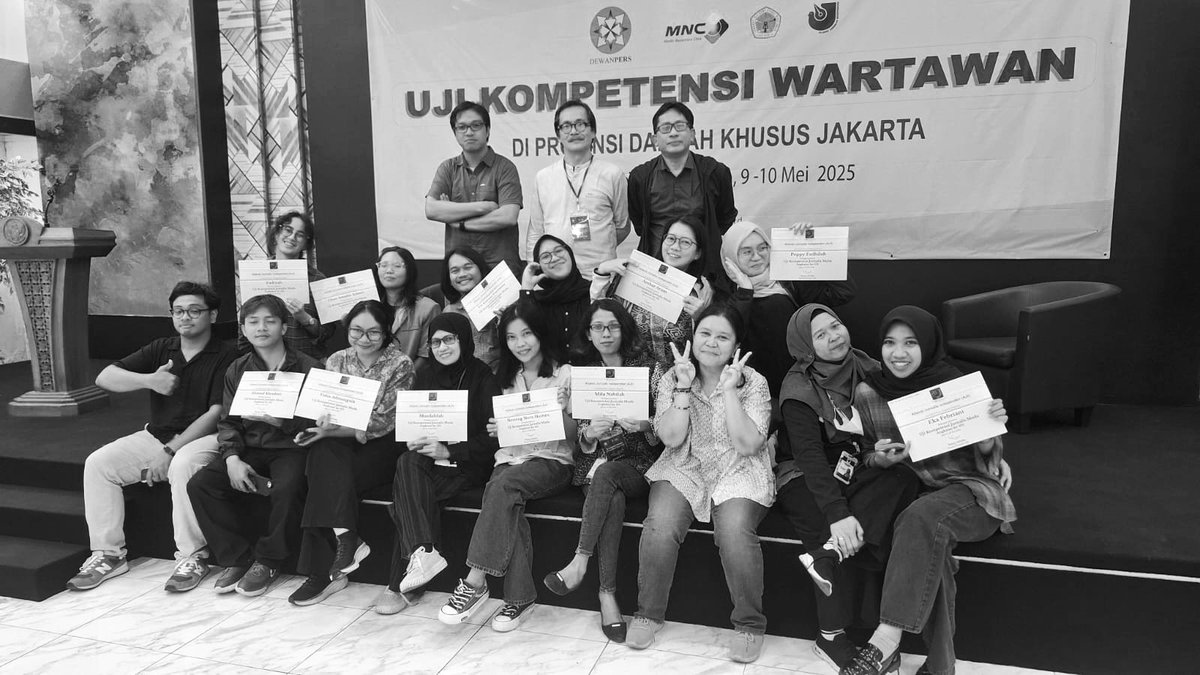 Senang bisa kembali diskusi, tukar pengalaman, pengetahuan sptr jurnalisme dgn jurnalis gen-z. Sbg penguji sy ikut belajar di Uji Kompetensi Jurnalis (UKJ) <a href="/AJIIndonesia/">AJI Indonesia</a>  &amp; <a href="/dewanpers/">Dewan Pers</a> Tak hrs menggurui.