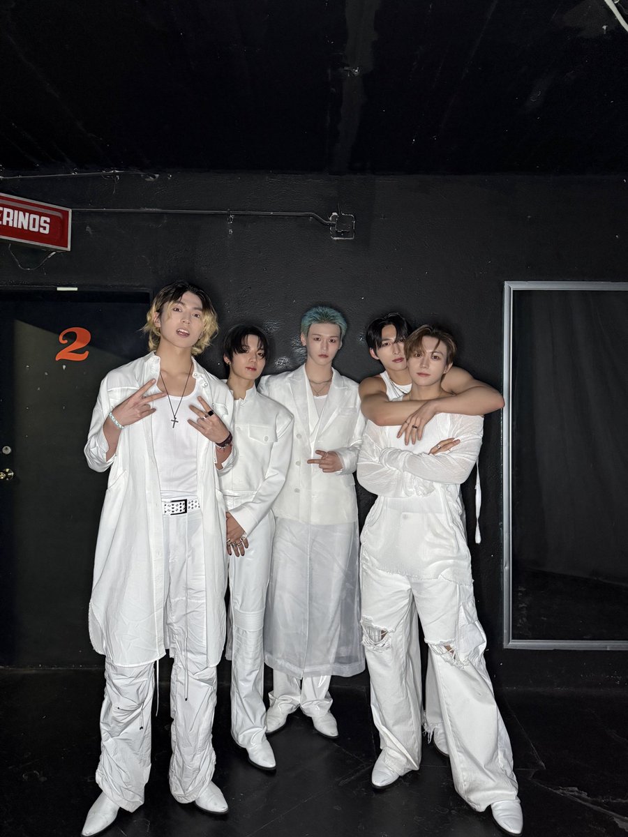 JUSTB_Official's tweet photo. [#JUSTB_BY] 📸K-Festival &amp; JUST B CONCERT [JUST ODD] in Mexico City 

#JUSTB #저스트비 https://t.co/COGElNi81y