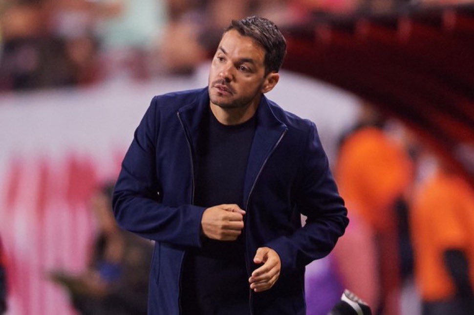 Memo_Flores's tweet image. 🎯⚡️Necaxa estuvo cerca de dar la sorpresa en su visita a los Tigres.

🧢🇦🇷📊Por primera vez Nicolás Larcamón empató un partido de Liguilla como visitante, tenía 7️⃣ derrotas. Es la quinta vez que queda fuera en Cuartos de Final.

#DatadeMemo #Larcamon #Necaxa