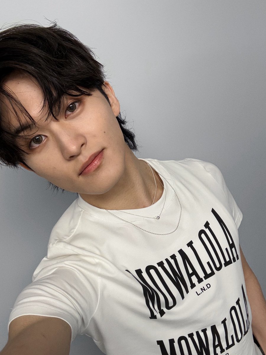 diveintorem's tweet image. makasi selfie cakepnya ,, yayy ! &amp;gt;ᴗ&amp;lt;