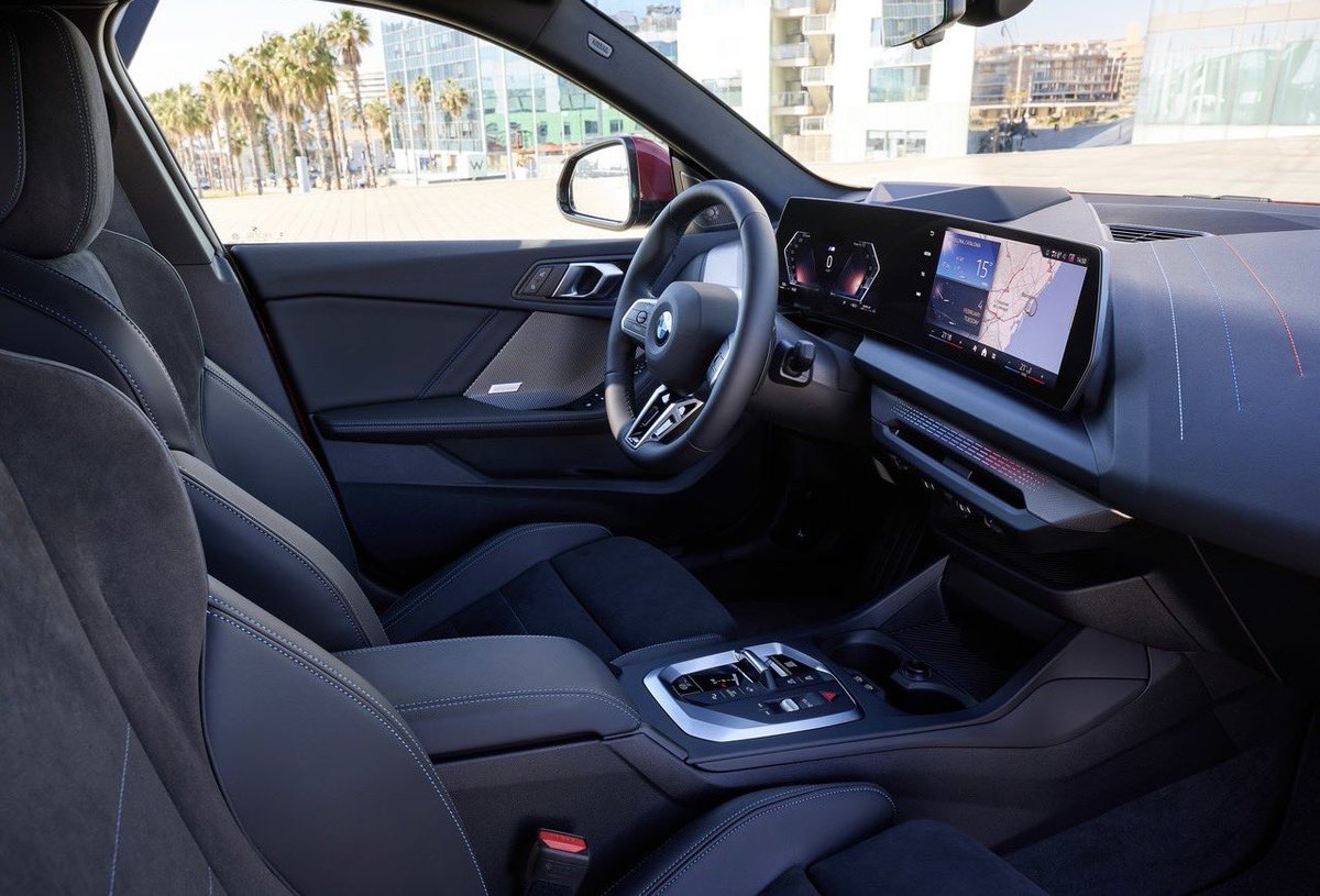 khuleonwheels's tweet image. Today we'll be joining BMW South Africa at Langhams Lifestyle Estate for the launch of the new 1 Series and 2 Series Gran Coupé  range which introduces new design and styling, new technology, revised chassis technology, upgraded advanced driver assists and 48V mild-hybrid…