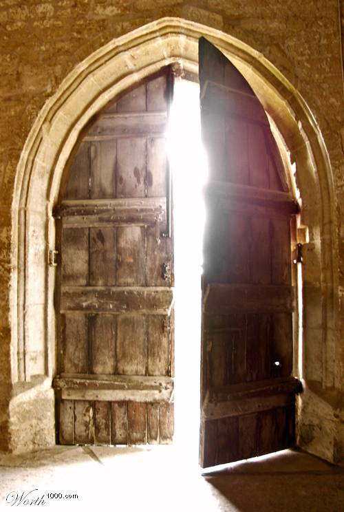 boker_or's tweet image. “Io sono la porta” dice il Maestro.
C&apos;è chi sceglie di far attraversare le vicende della vita da questa soglia per interpretare ogni attimo alla Luce dell&apos;Altro.
E tutto acquista valore.

#Buongiorno
